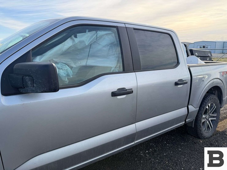 2022-ford-f150-image-16