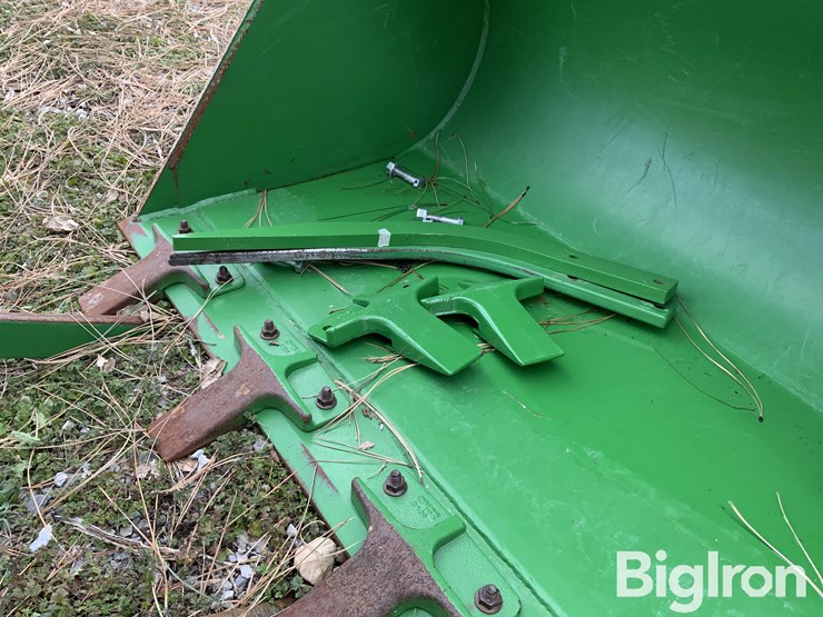 john-deere-8-image-14