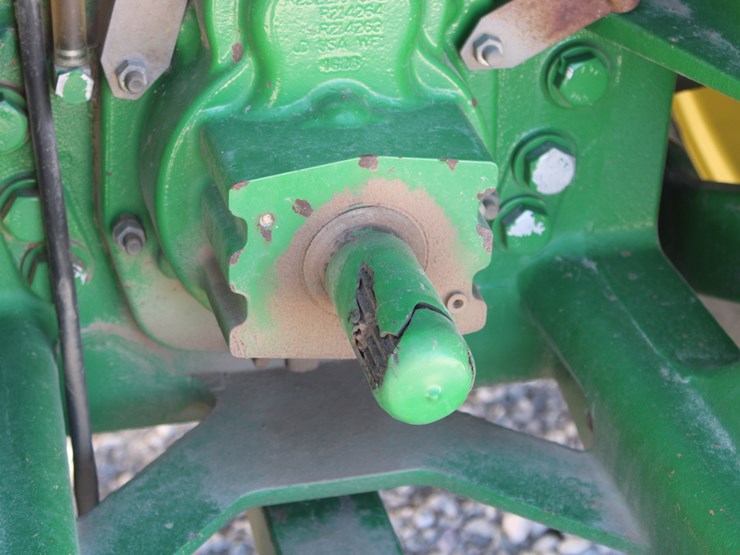 john-deere-8285r-image-27
