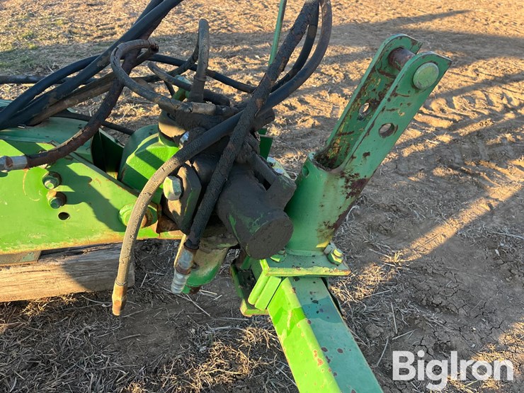 john-deere-2700-image-16