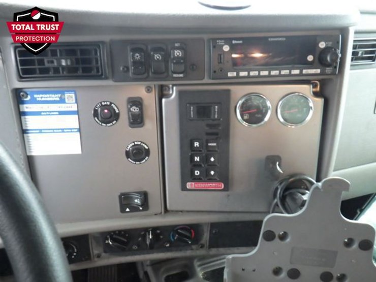 2022-kenworth-t270-image-13