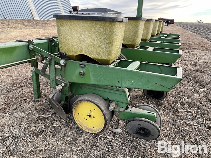 john-deere-7100-image-16