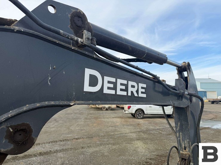 2012-deere-35d-image-54