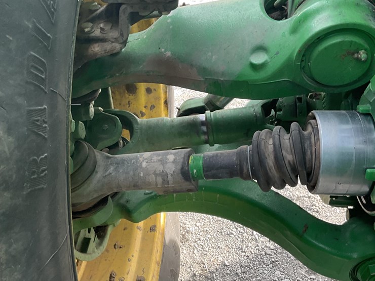 2012-john-deere-8360r-image-18