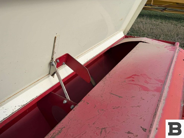 international-10-image-16