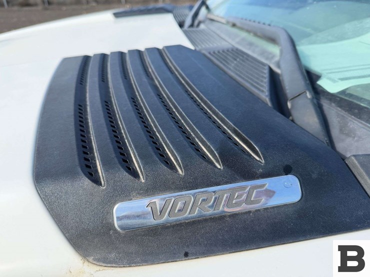 2010-chevrolet-silverado-3500-image-12