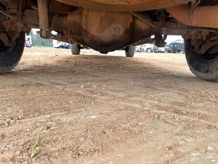 2008-chevrolet-silverado-3500-image-24