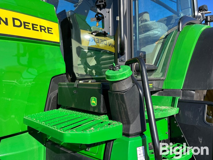 2022-john-deere-8r-310-image-12