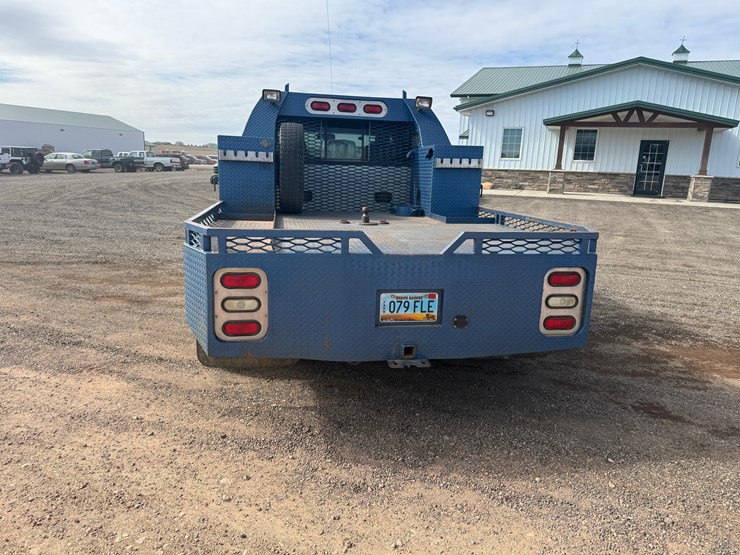 2006-ford-f550-image-42