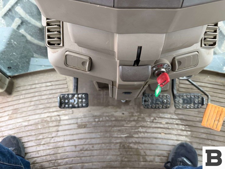 2017-john-deere-6130m-image-61