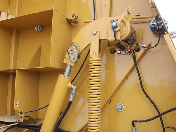 2005-vermeer-605m-image-30