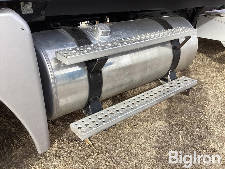 2007-freightliner-columbia-120-image-20