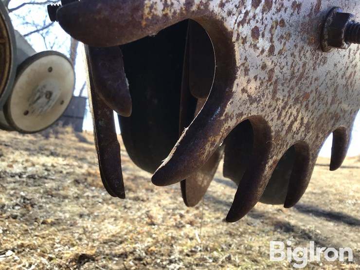 2000-kinze-2000-image-19