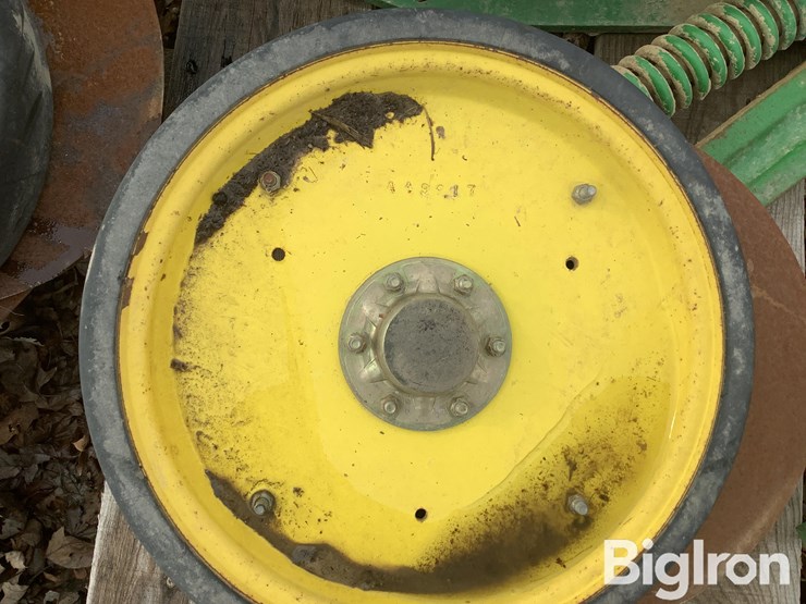 john-deere-1775-image-14