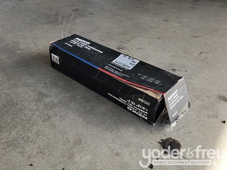 unused-10pc-sae-jumbo-wrench-set,-1-5/16-to-2"-industrial-impact-material-image-3