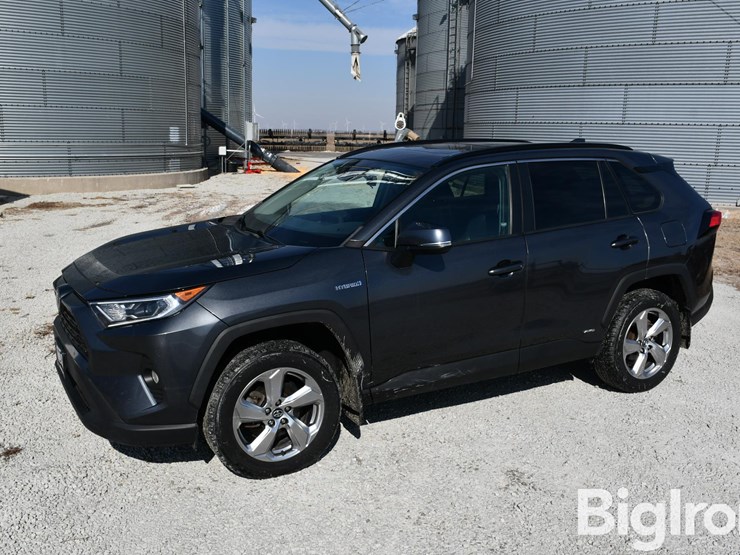 2021-toyota-rav4-image-1