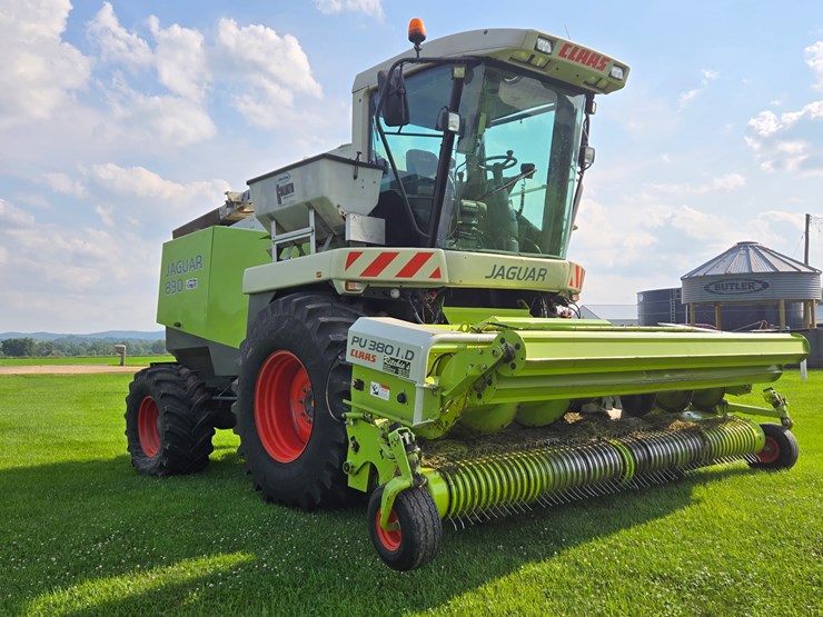 claas-830-image-3