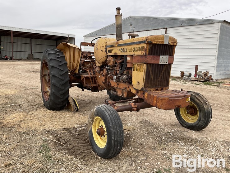 1964-minneapolis-moline-m602-image-3