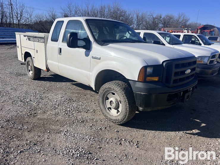 2006-ford-f350-image-3