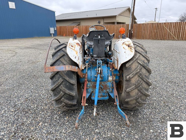 1989-ford-4610-image-5