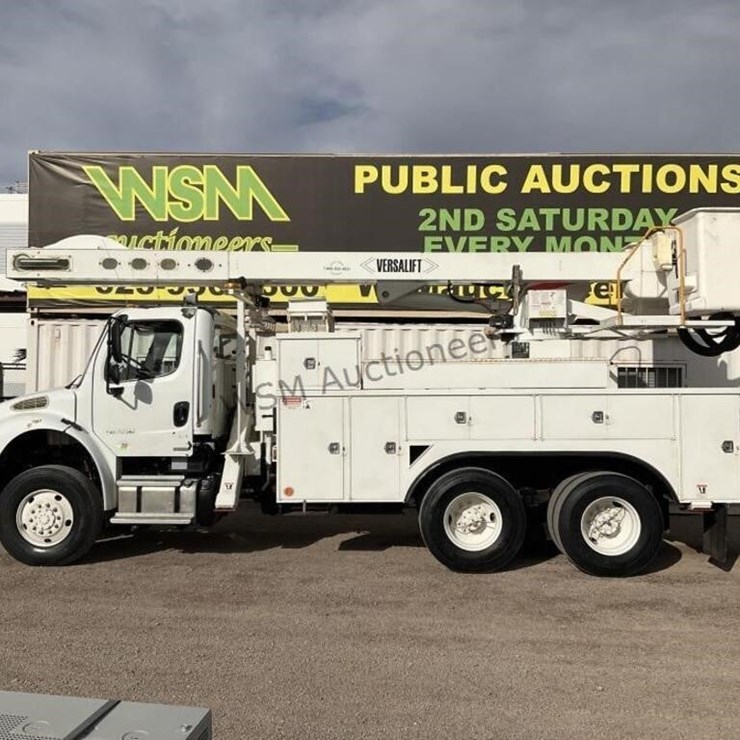 2012 FREIGHTLINER M2 106