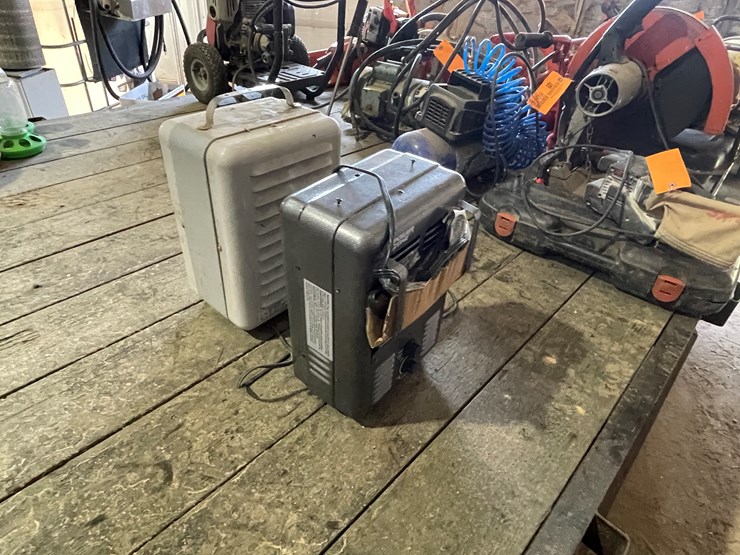 #7212-•-(2)-electric-milkhouse-heaters-image-4