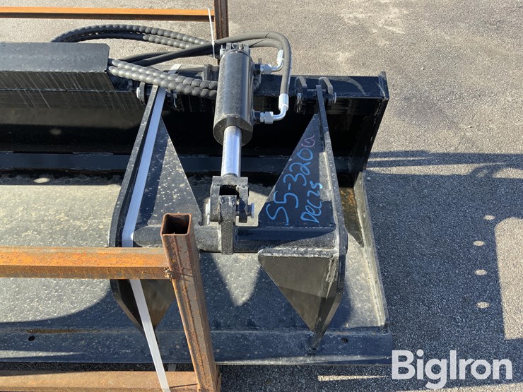 2025-massey-ferguson-730-image-17