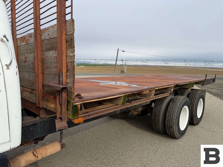 1976-international-loadstar-image-11