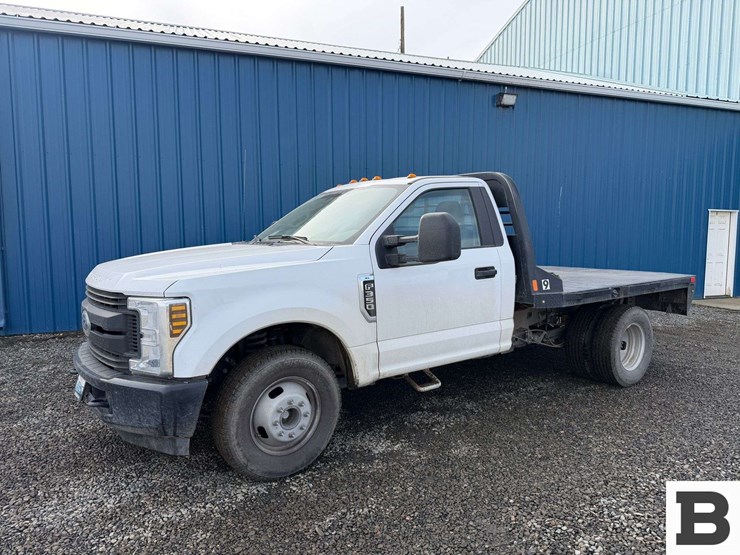 2019-ford-f350-image-8