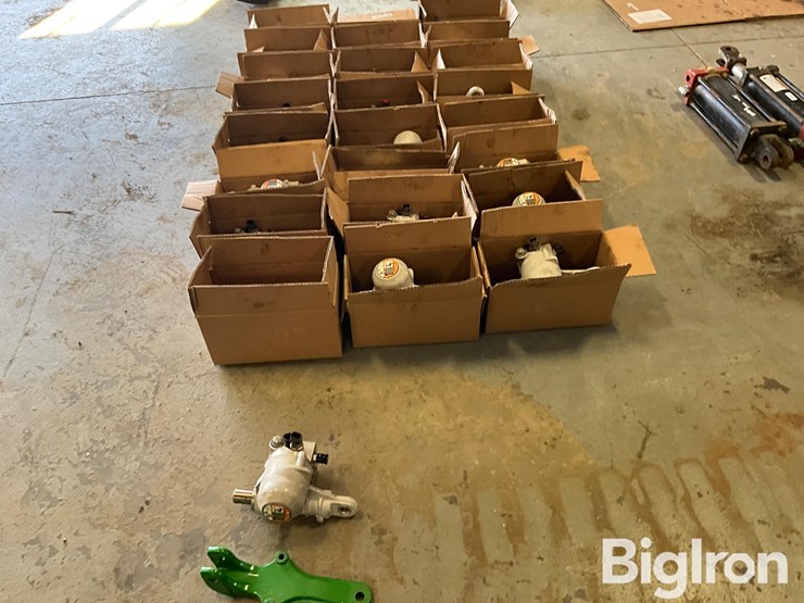 john-deere-1775-image-4