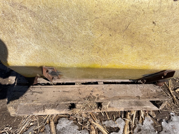 #7410-•-john-deere-fert-boxes-(bloomer,-wi)-image-6