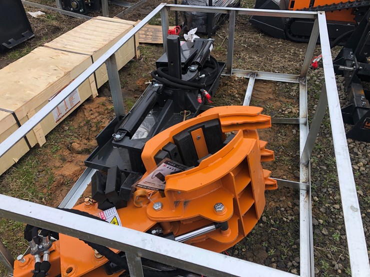 #39-•-rock-&-tree-hand-rotating-grapple-image-2