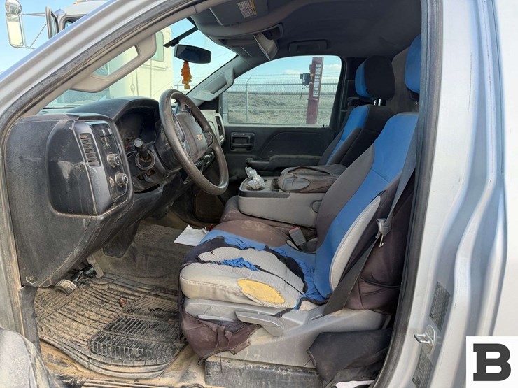 2018-chevrolet-silverado-3500-image-19