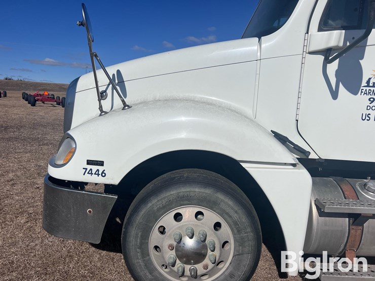 2004-freightliner-columbia-120-image-13