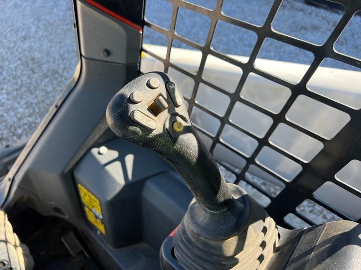 2022-bobcat-t64-image-20