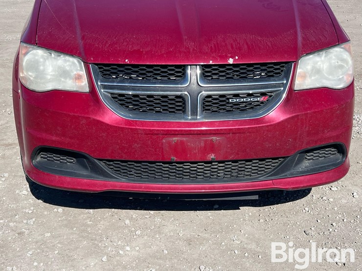 2013-dodge-grand-caravan-sxt-image-18