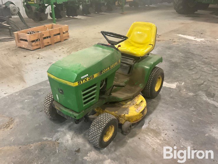 john-deere-stx38-image-1