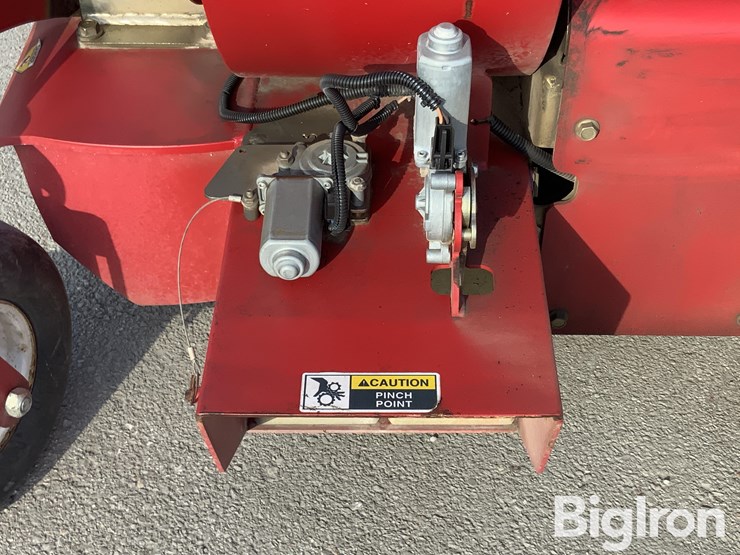 2020-massey-ferguson-730-image-15