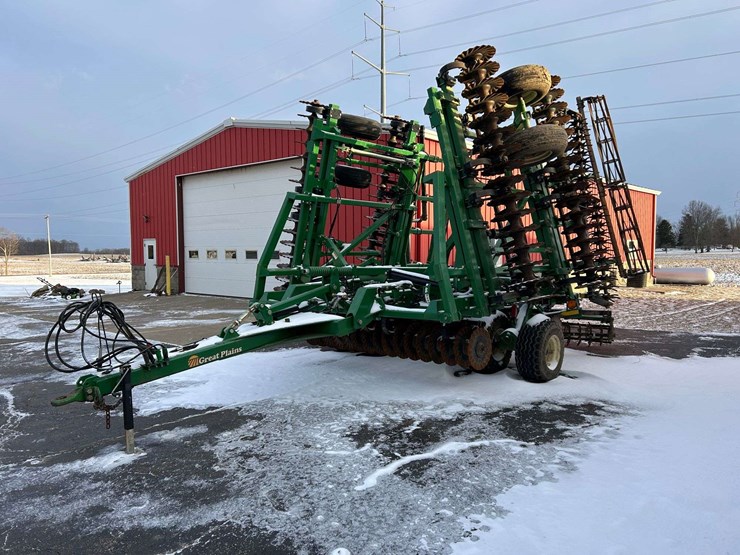 great-plains-3000tm-image-2