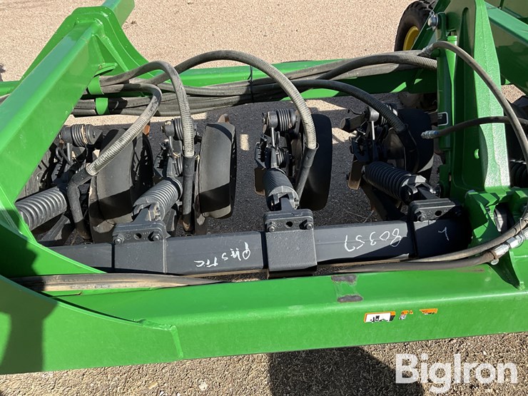 2016-john-deere-1990-image-14