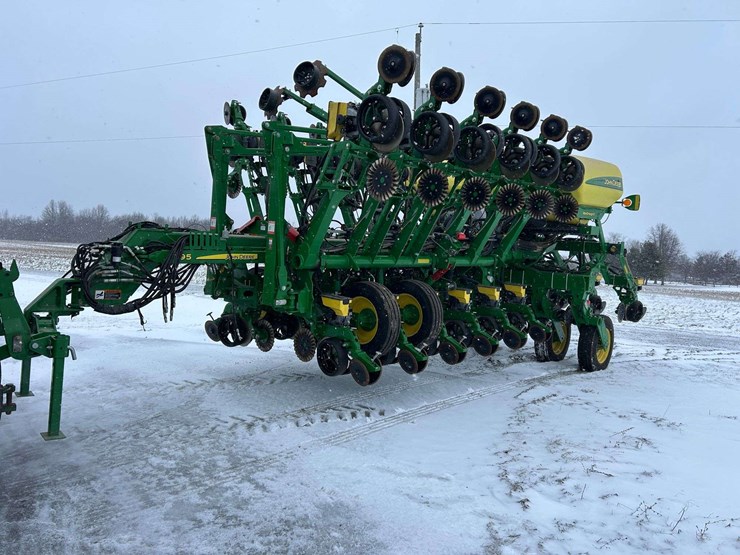 2021-john-deere-1795-image-1