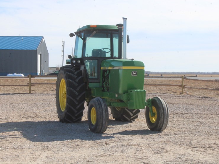 john-deere-4440-image-4