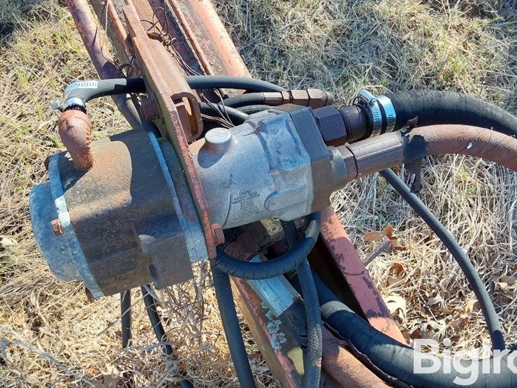 hesston-1014-image-11