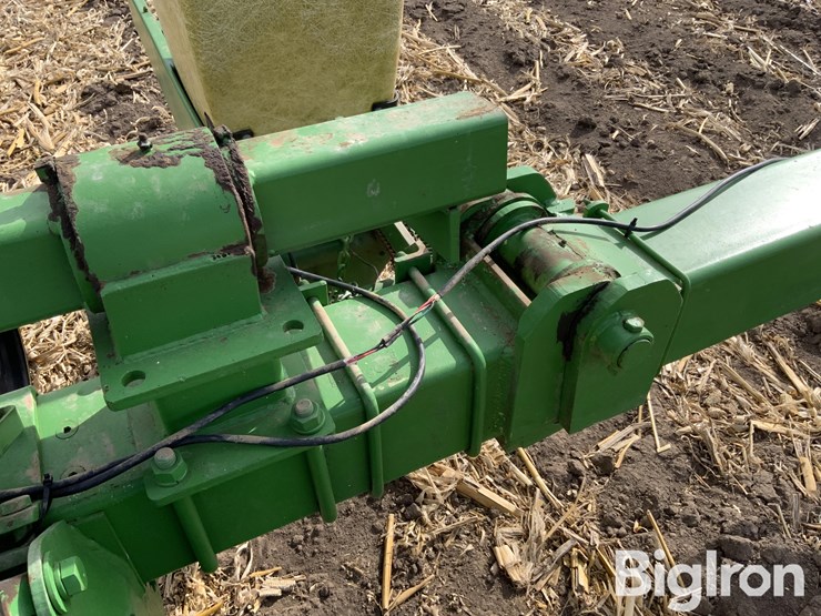 john-deere-37-image-19