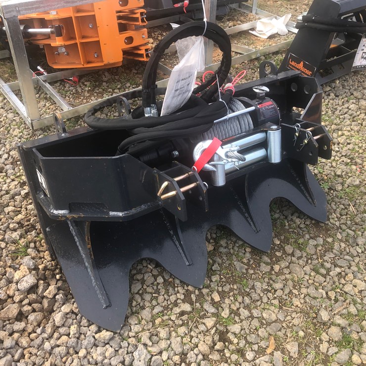 #48 • SKID STEER 15k WINCH
