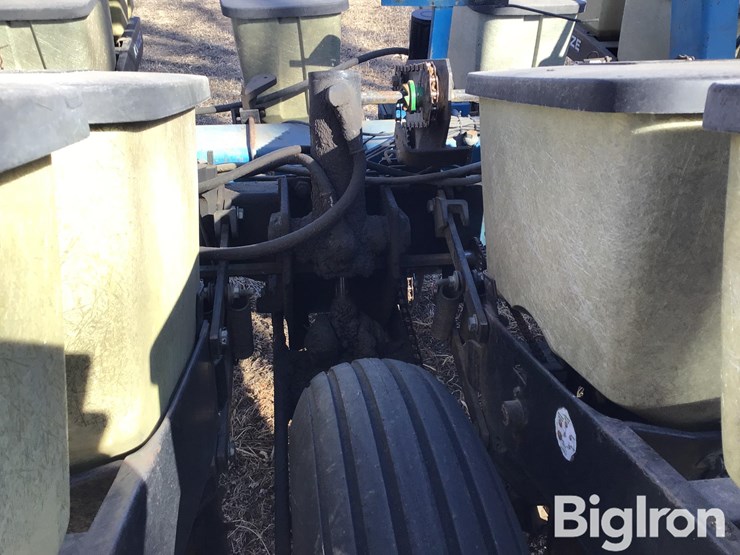 2000-kinze-2000-image-14