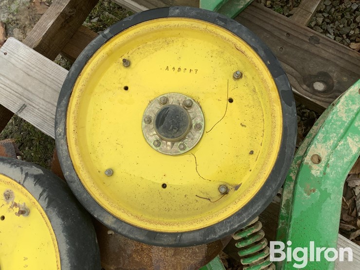 john-deere-1775-image-15