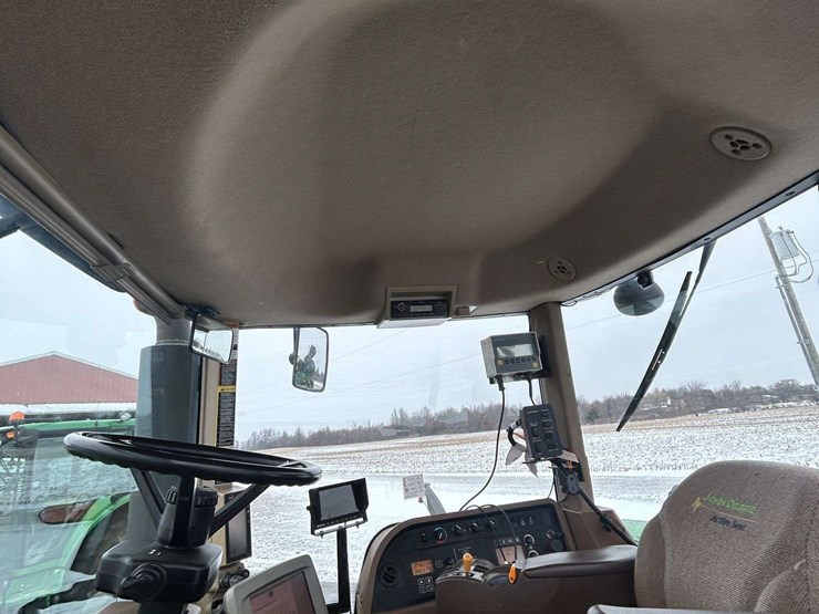 2007-john-deere-8230-image-14