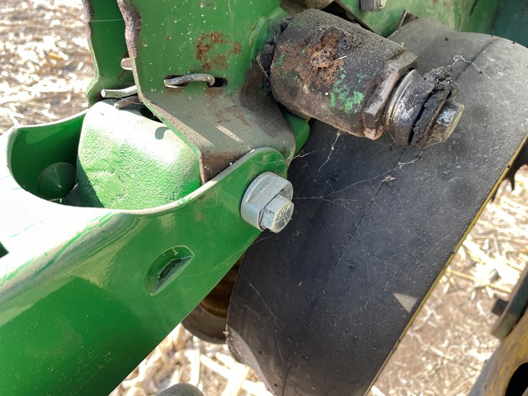 john-deere-7000-image-21