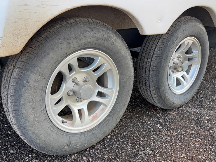 2012-jayco-jay-flight-camper-trailer-image-6